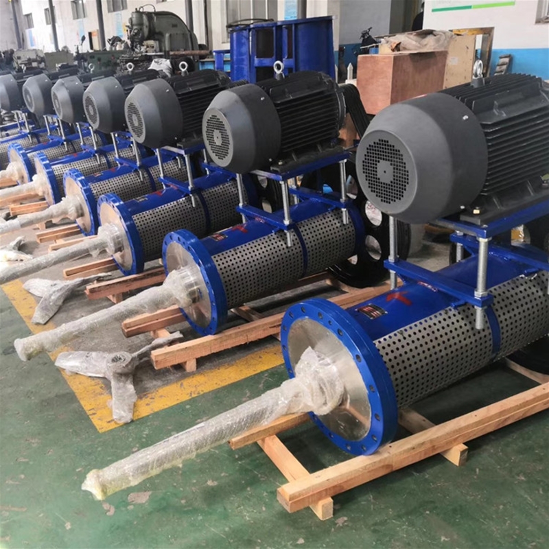 Side entry mixer