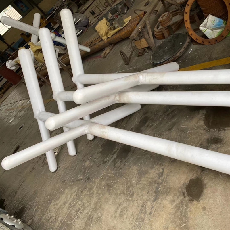 Lined plastic mixer